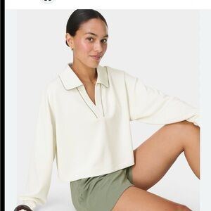 Sweaty Betty- Cropped Ivory Collared Pullover small but oversized fit